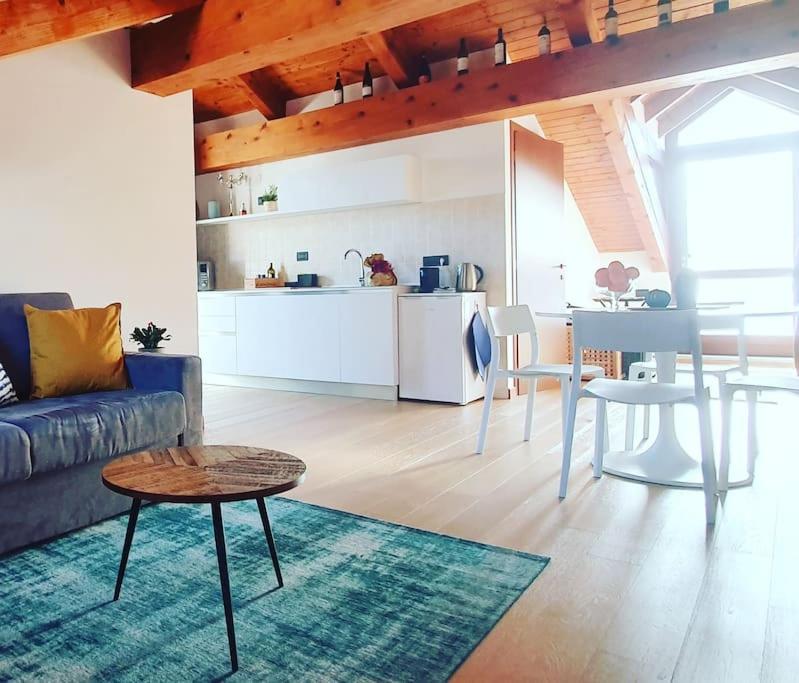 Charming 2.5Room Flat In Center Of Monforte dʼAlba Exteriér fotografie