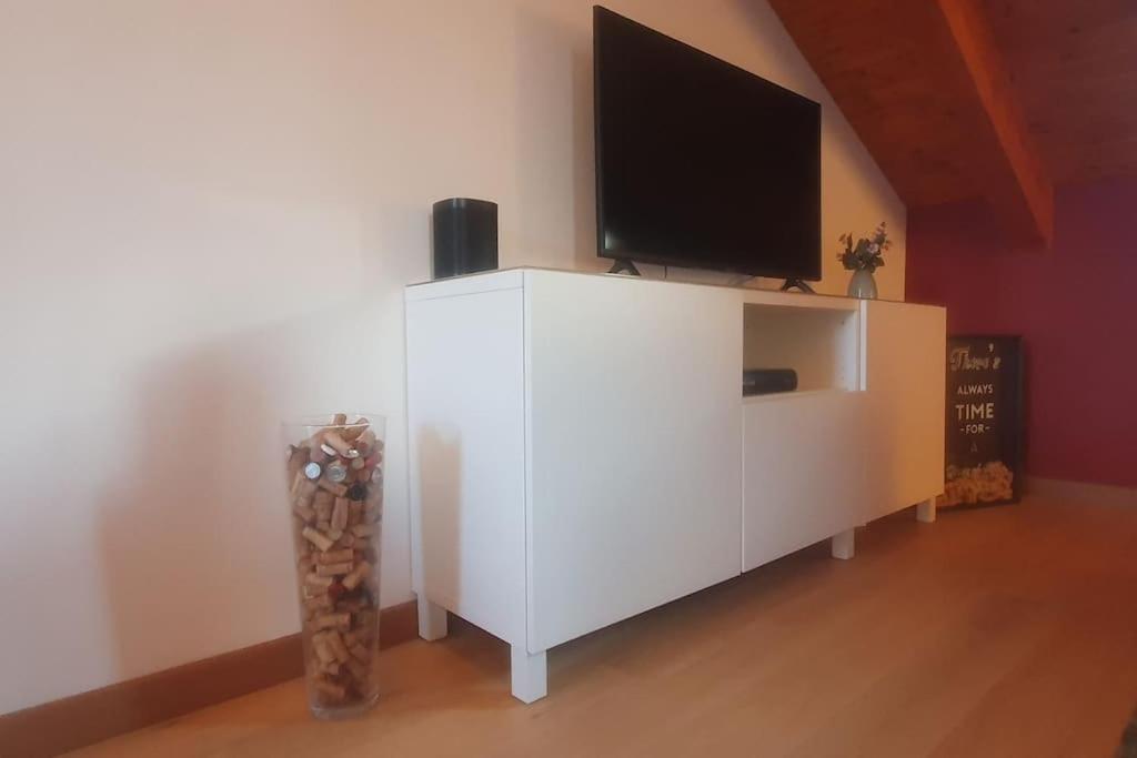 Charming 2.5Room Flat In Center Of Monforte dʼAlba Exteriér fotografie