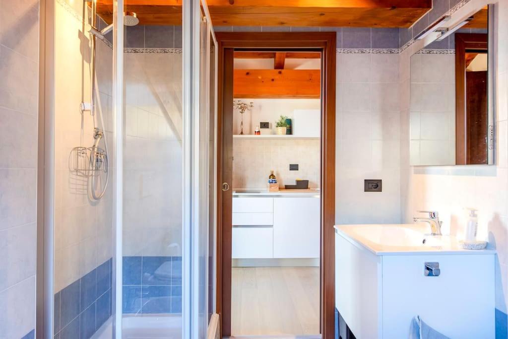 Charming 2.5Room Flat In Center Of Monforte dʼAlba Exteriér fotografie