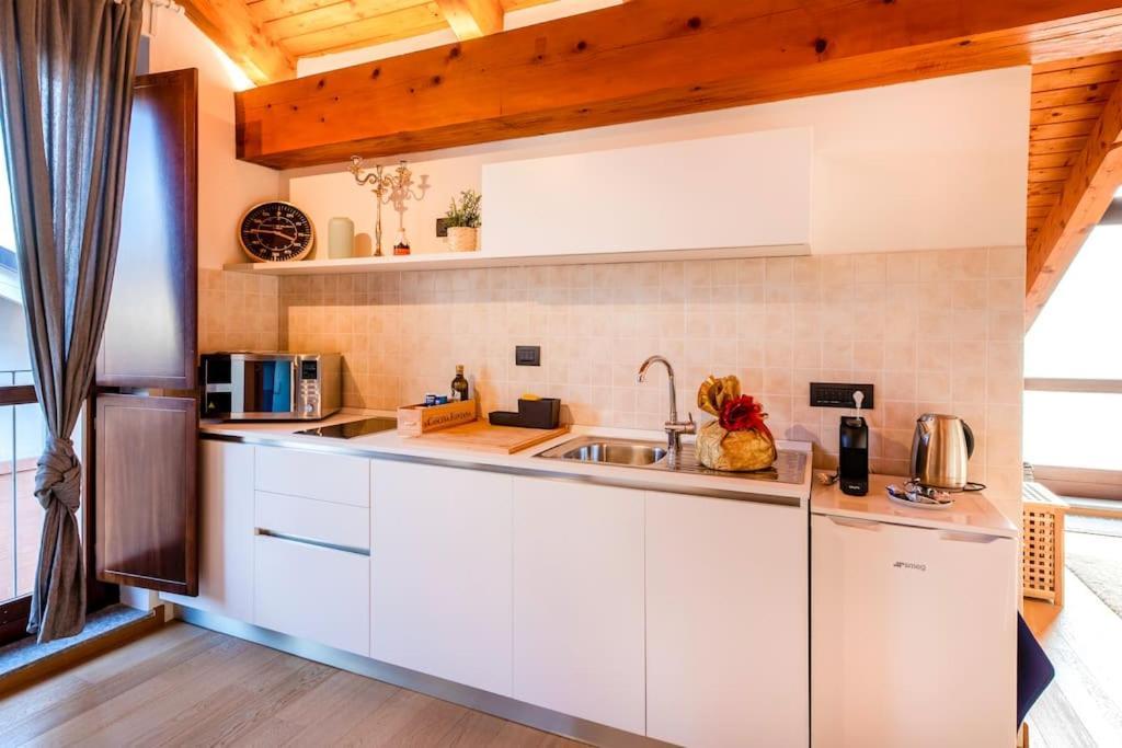 Charming 2.5Room Flat In Center Of Monforte dʼAlba Exteriér fotografie
