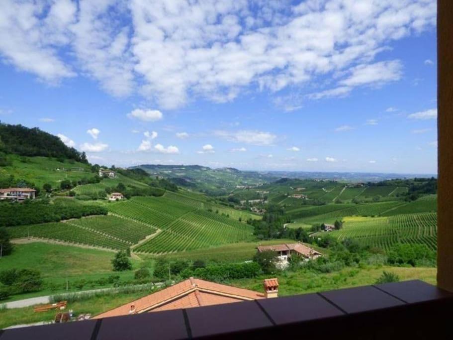 Charming 2.5Room Flat In Center Of Monforte dʼAlba Exteriér fotografie